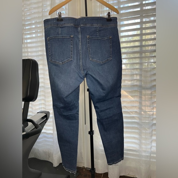 Lane Bryant jeans - Picture 2 of 4